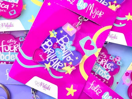 Llavero acrílico mujer 2026